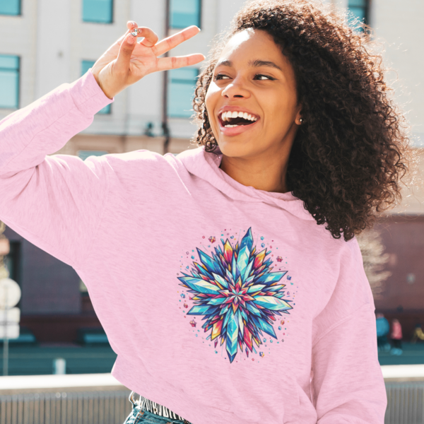 Snowflake Elegance: Women's Printed Snow Crystal Crop Hoody