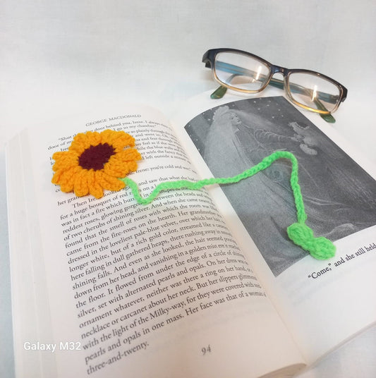 Sunflower Crochet Bookmarks: Blooming Pages with Nature's Charm