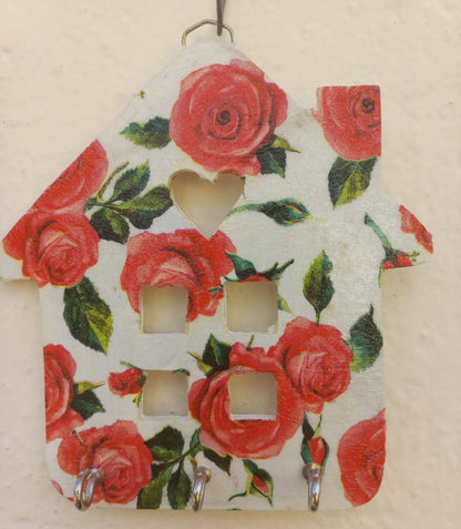 Elegant Rose Flower Hut Key Holder: Timeless Floral Organizing Solution
