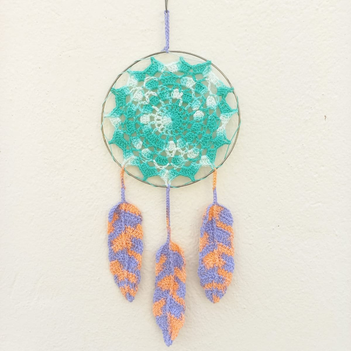 Boho Dream Catcher: Handmade Crochet Wall Hanging for Good Vibes