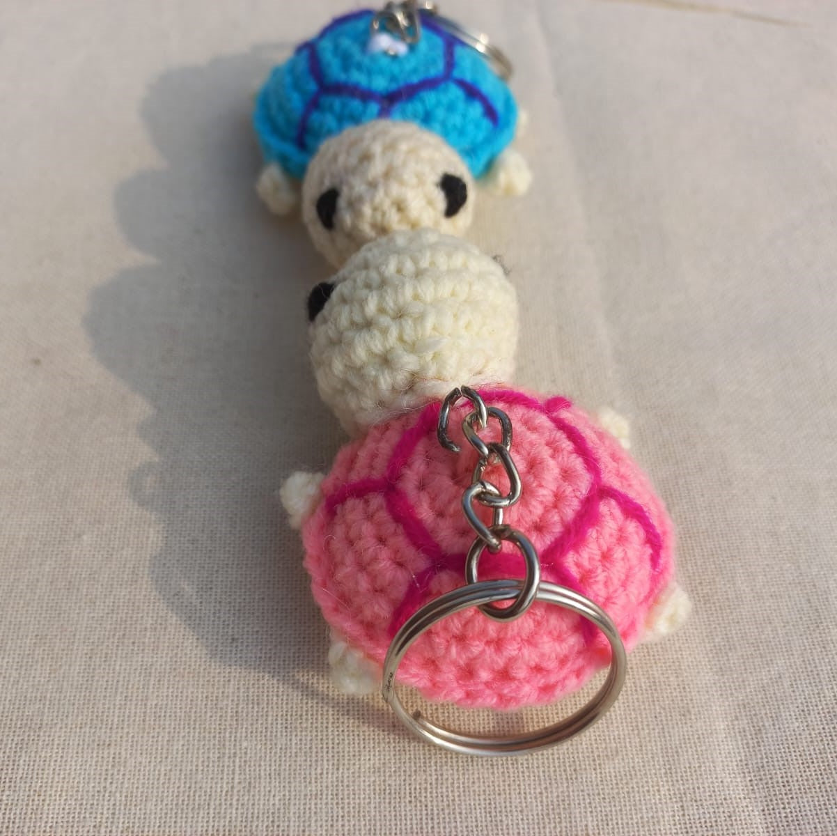 Shell of Love: Valentine's Day Turtle Keyring Pair