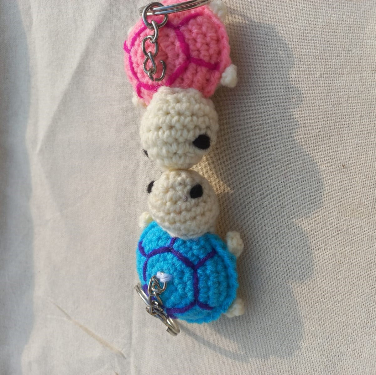 Shell of Love: Valentine's Day Turtle Keyring Pair