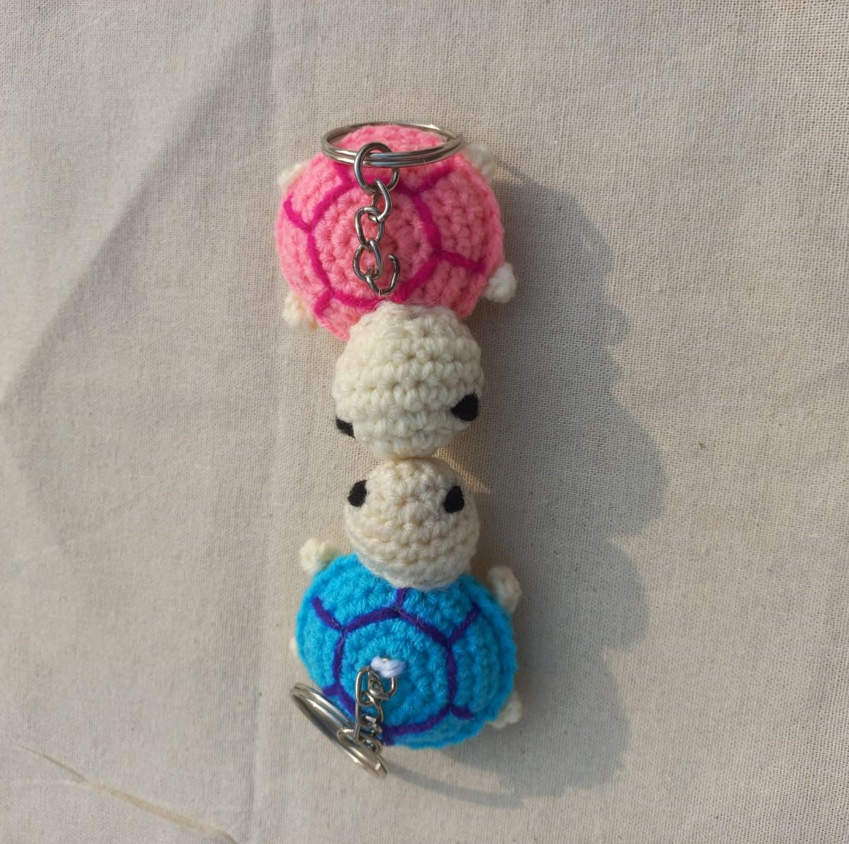 Shell of Love: Valentine's Day Turtle Keyring Pair