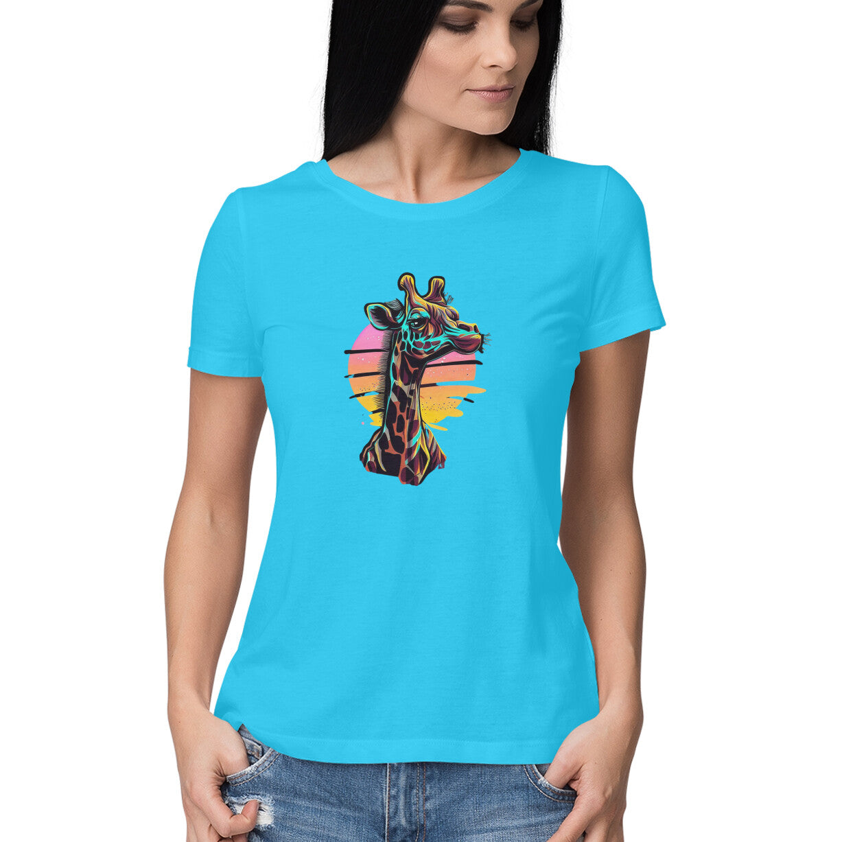 Giraffe Design Women's Round Neck T-Shirt: Nature-Inspired Fashion Charm