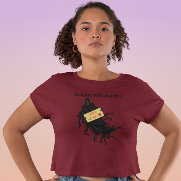 Beware Who You Kiss: Dementor Free Kisses Women's Crop Top