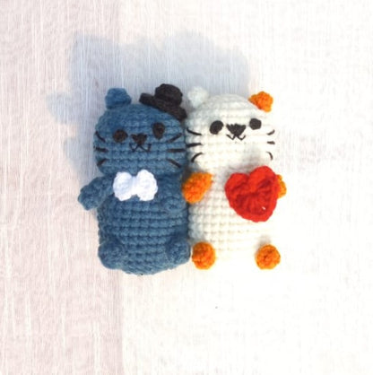 Whiskered Romance: Amigurumi Cat Couple - Purrfect Love Duo!