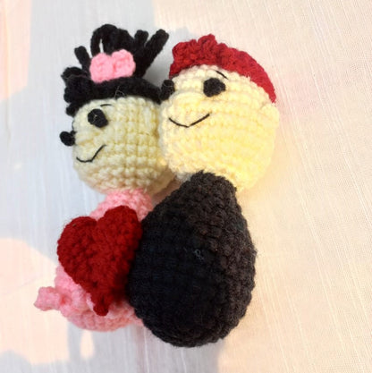 Whimsical Love: Amigurumi Funny Couple - Endearing Laughter in Yarn!