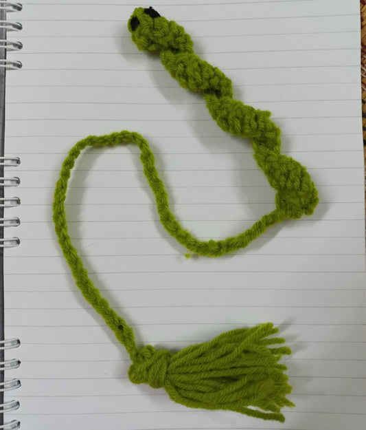 Bookworm Crochet Bookmark: Handmade Literary-Inspired Page Marker for Avid Readers