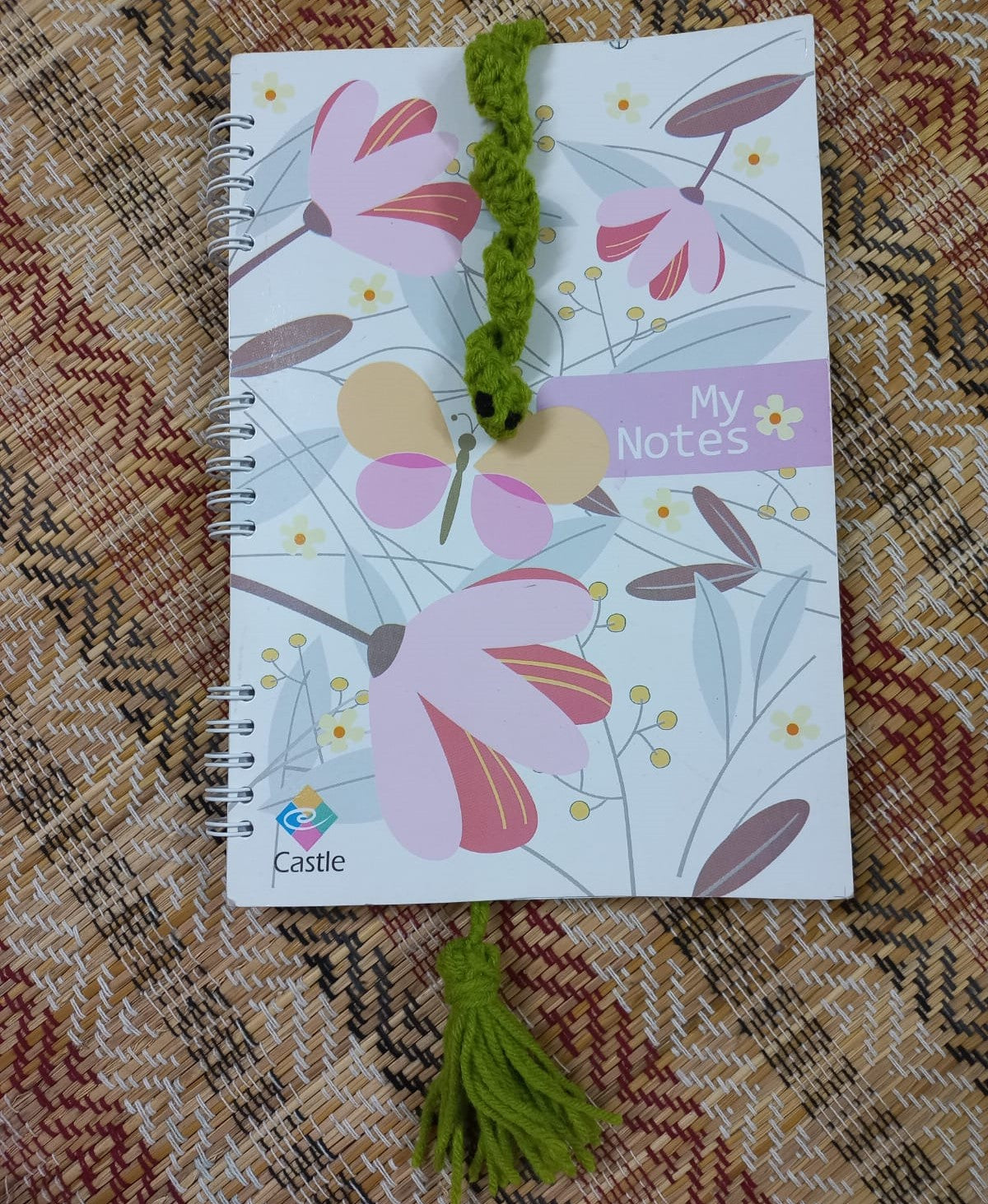 Bookworm Crochet Bookmark: Handmade Literary-Inspired Page Marker for Avid Readers