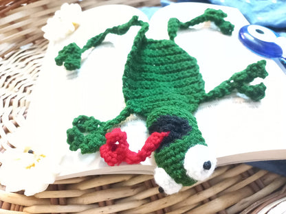 Frog Crochet Bookmark: Handmade Amphibian-Inspired Page Marker for Nature Lovers