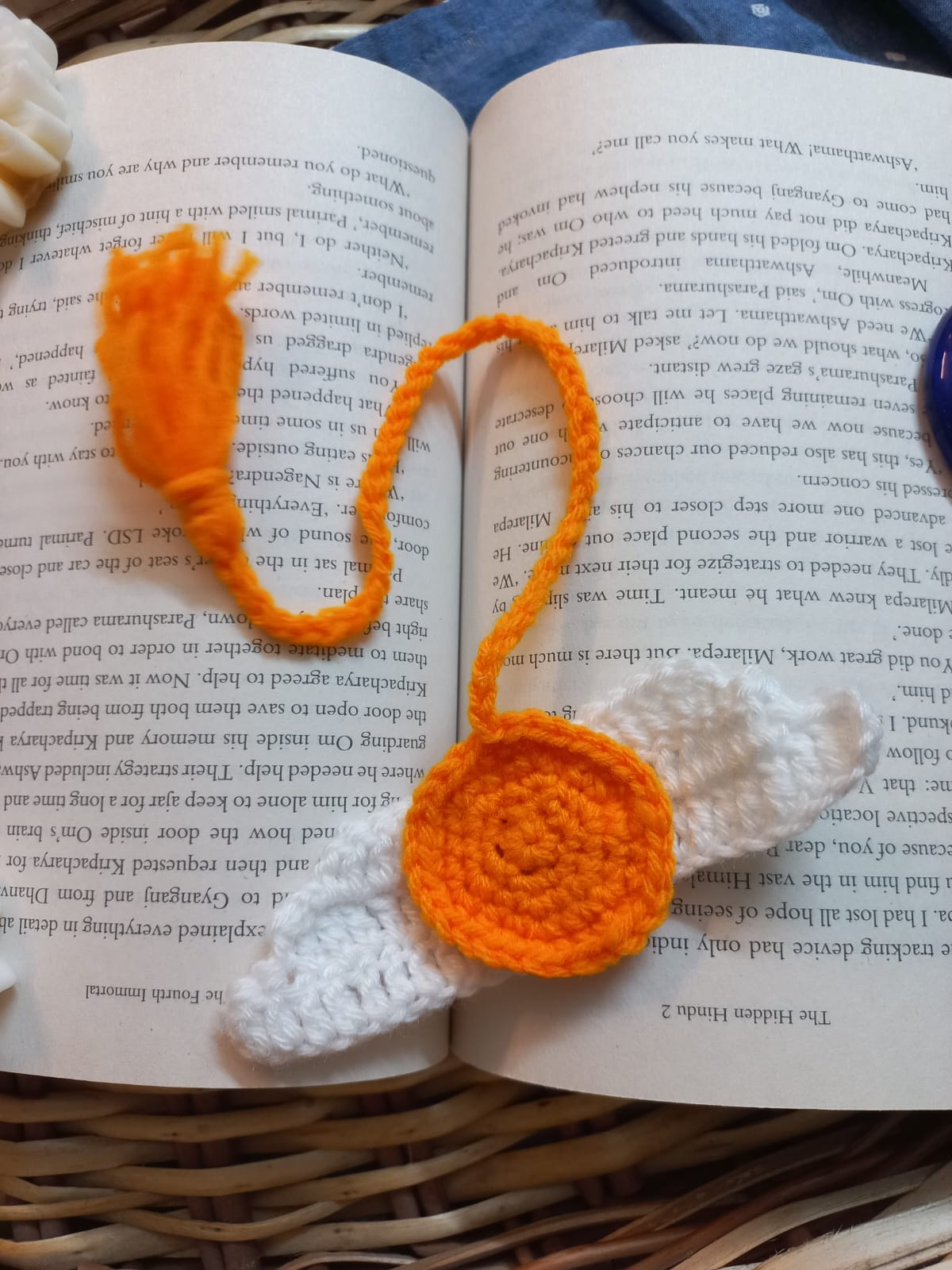 Golden Snitch Crochet Bookmark: Magical Handmade Page Marker for Potterheads
