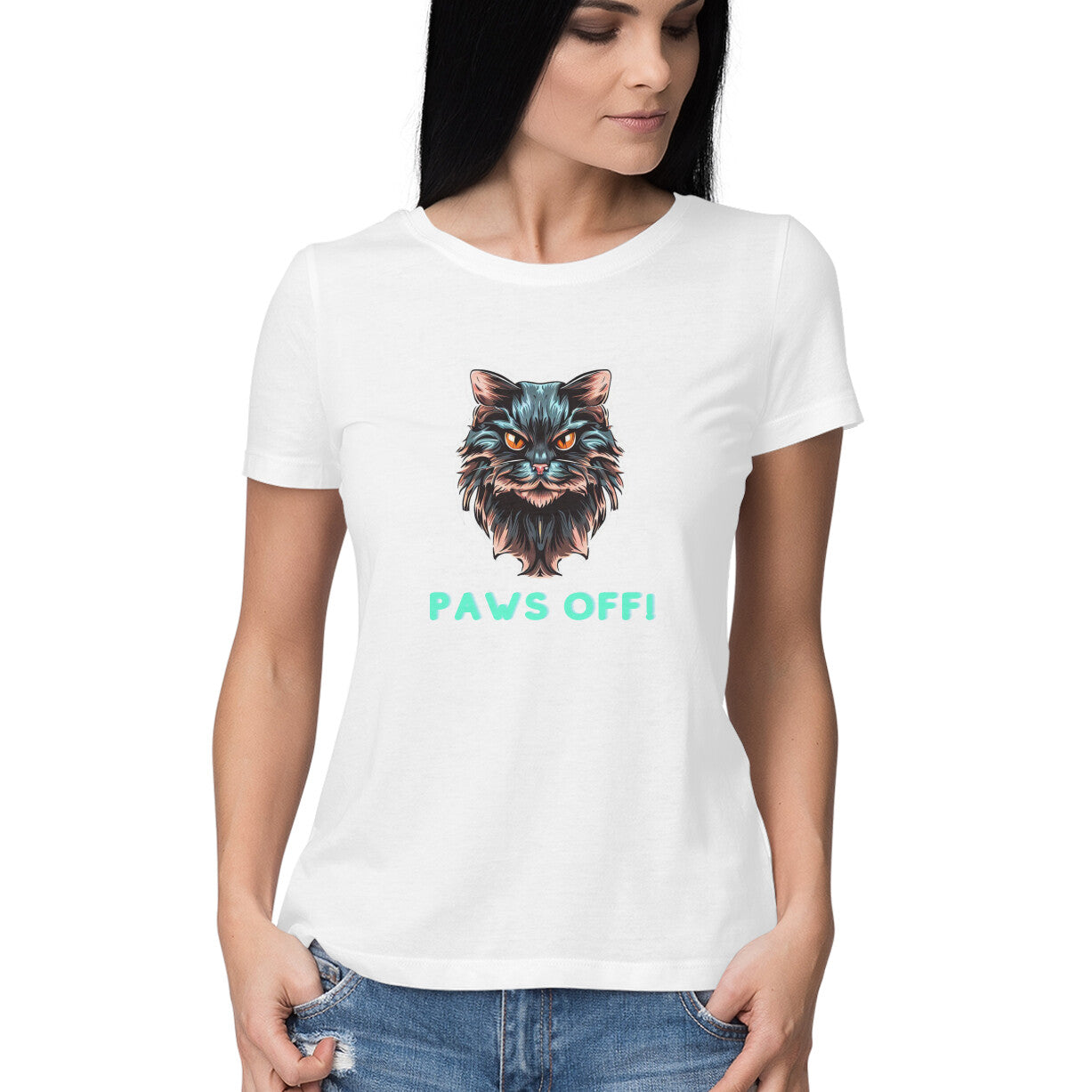 Angry Cat: Fierce Women's Round Neck T-Shirt with Attitude